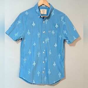 Hollister Light Blue Cactus Pattern Button Down Casual Shirt Men's‎ Medium